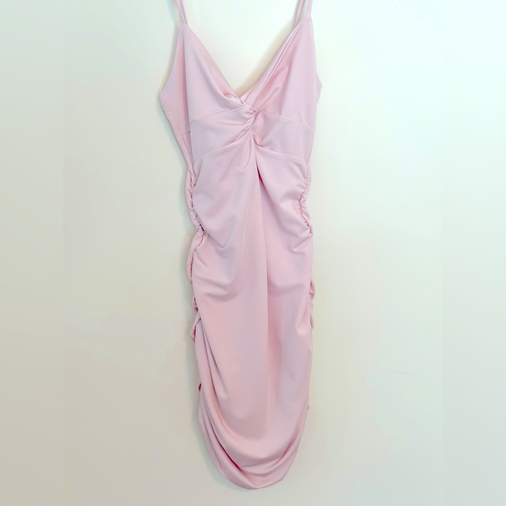 Short, scrunched, twist, light pink bodycon dress